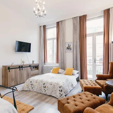 Apartman Centre Merkur - Sunny Balcony
